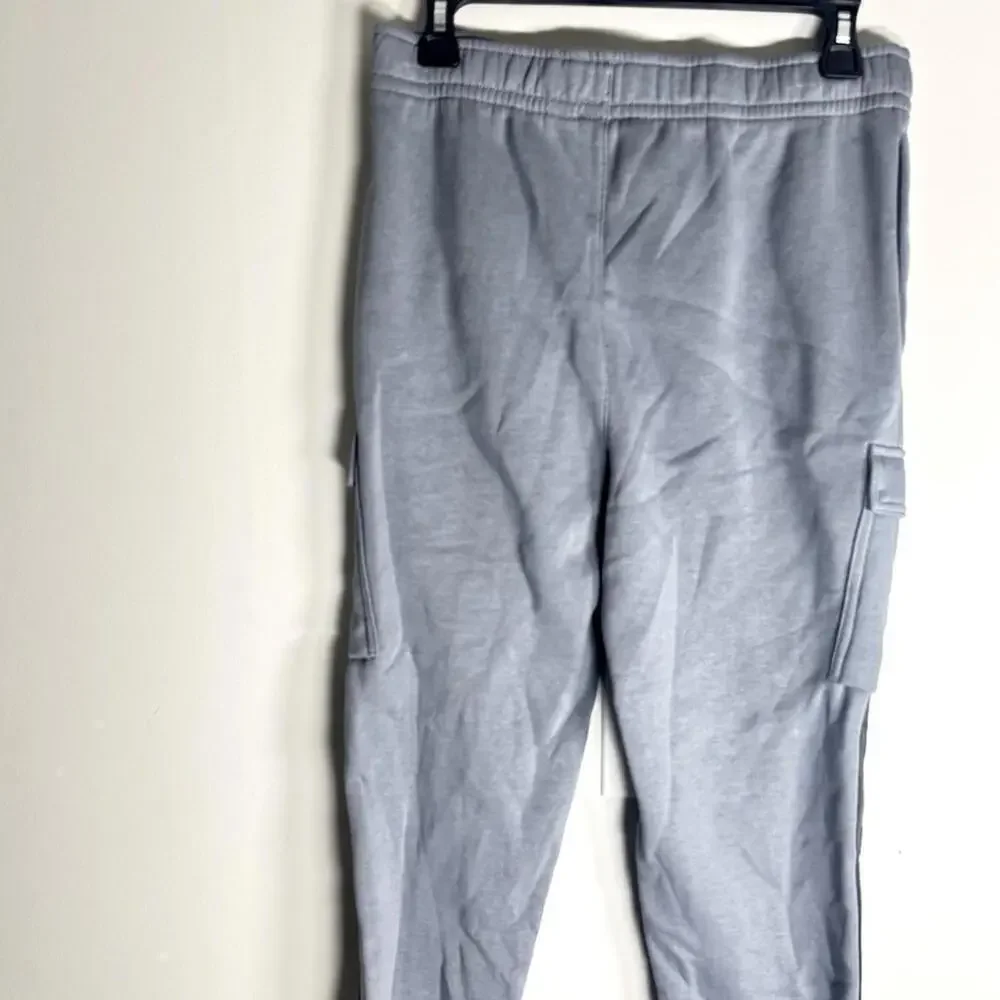 Nike Big Kids Air Standard-Fit Fleece Sportswear Club Cargo Jogger Pants.